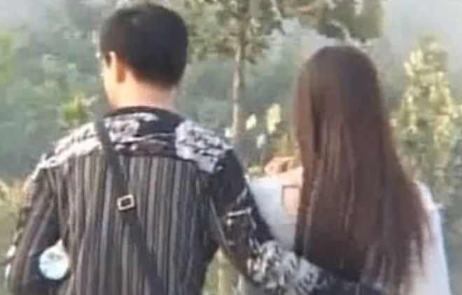 小伙趣事餐饮农村生活视频_农村小伙餐饮生活趣事_农村小伙美食视频