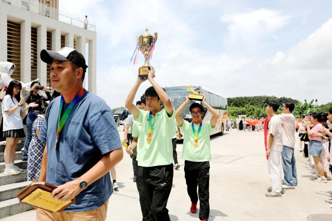 沈阳市足球锦标赛_沈阳市阳光足球冠军杯怎么报名_沈阳足球协会官网